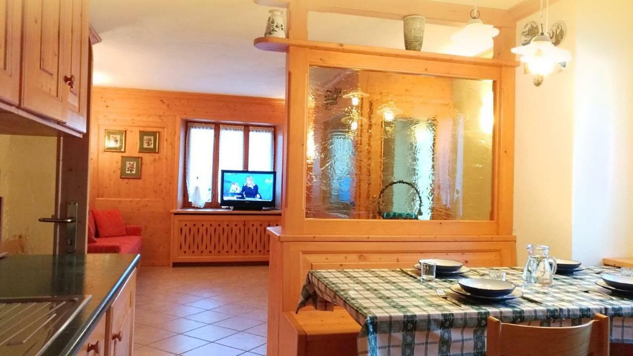 Apartamento Casa Rossi Le Grazie  Exterior foto