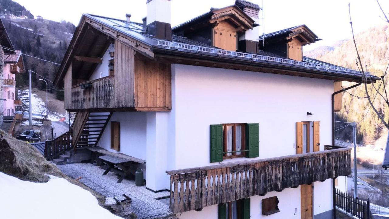 Apartamento Casa Rossi Le Grazie  Exterior foto